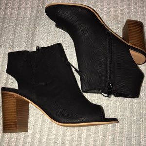Steve Madden Black Booties